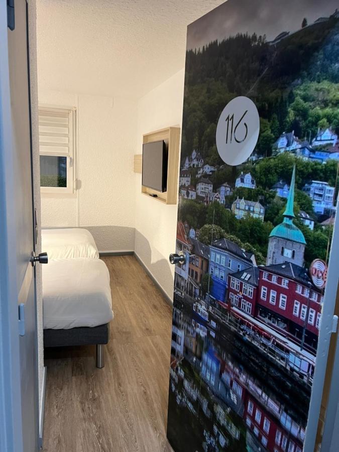 Kyriad Direct Reims Bezannes Екстериор снимка